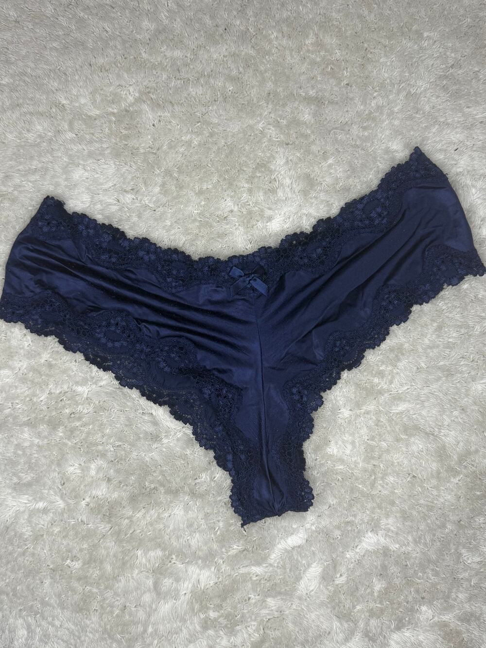 Victoria’s Secret Navy Blue Lace Trim Cheeky Panty Medium Y2K